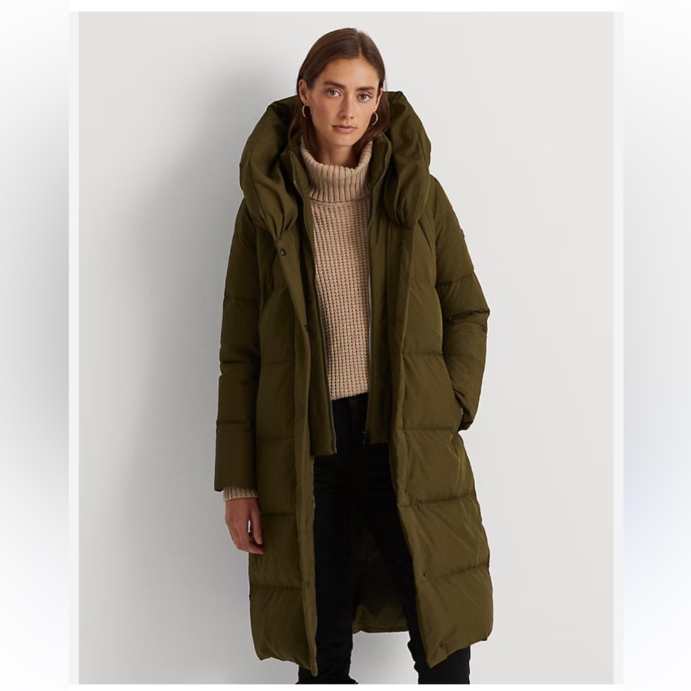Lauren Ralph Lauren Pillow Hood
Longline Down & Feather Jacket Small